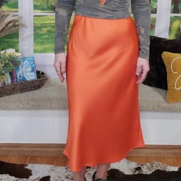 Satin Skirt - Picture 2 of 5